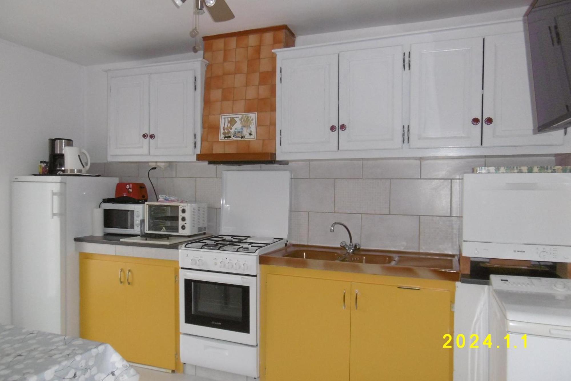 Rez De Chaussee Studio Climatise Dans Villa Aigues-Mortes Zewnętrze zdjęcie